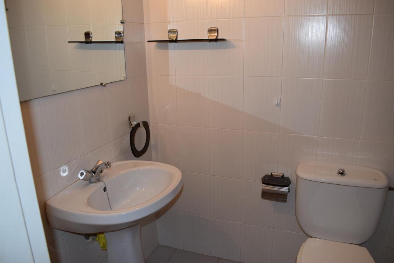 אמפוריבראבה Apartamento Con Bonitas Vistas Al Canal Ref 337 מראה חיצוני תמונה