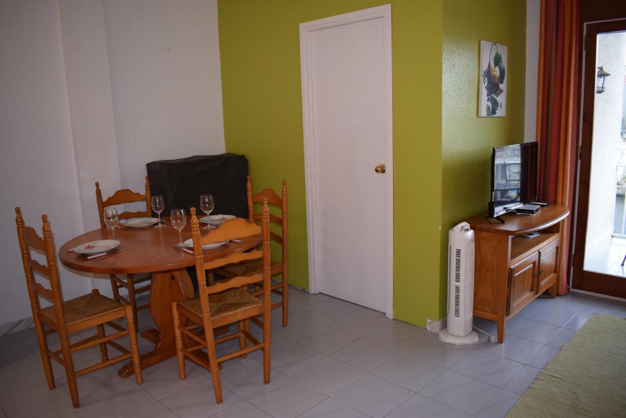 אמפוריבראבה Apartamento Con Bonitas Vistas Al Canal Ref 337 מראה חיצוני תמונה